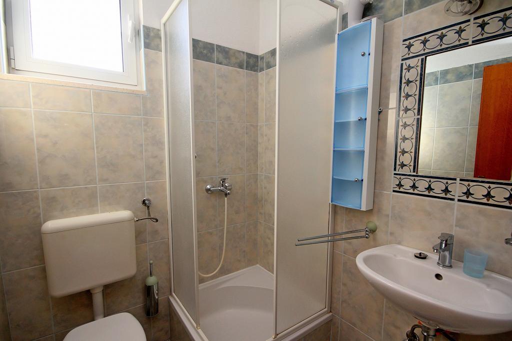 Apartments Adrion Drasnice Rom bilde